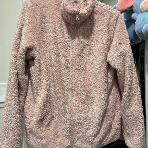 Uniqlo Soft Pink Teddy Jacket - Picture 4 of 7